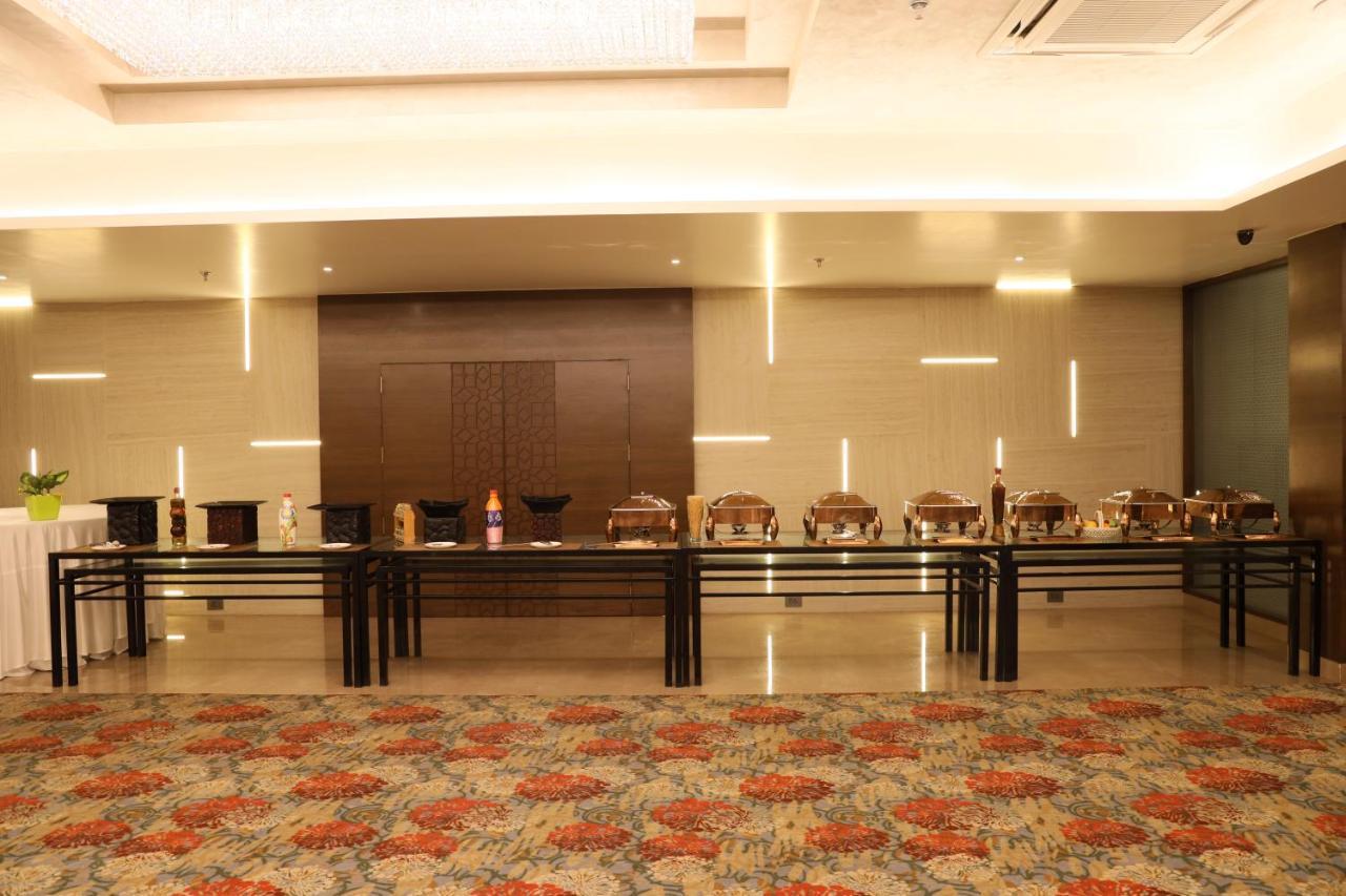 Sarovar Portico Rivera Ahmedabad Luaran gambar