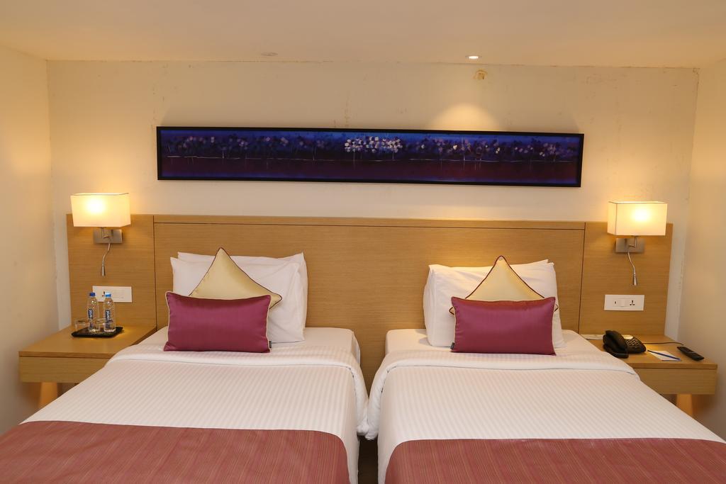 Sarovar Portico Rivera Ahmedabad Luaran gambar