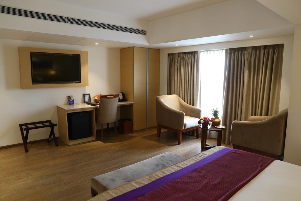 Sarovar Portico Rivera Ahmedabad Luaran gambar