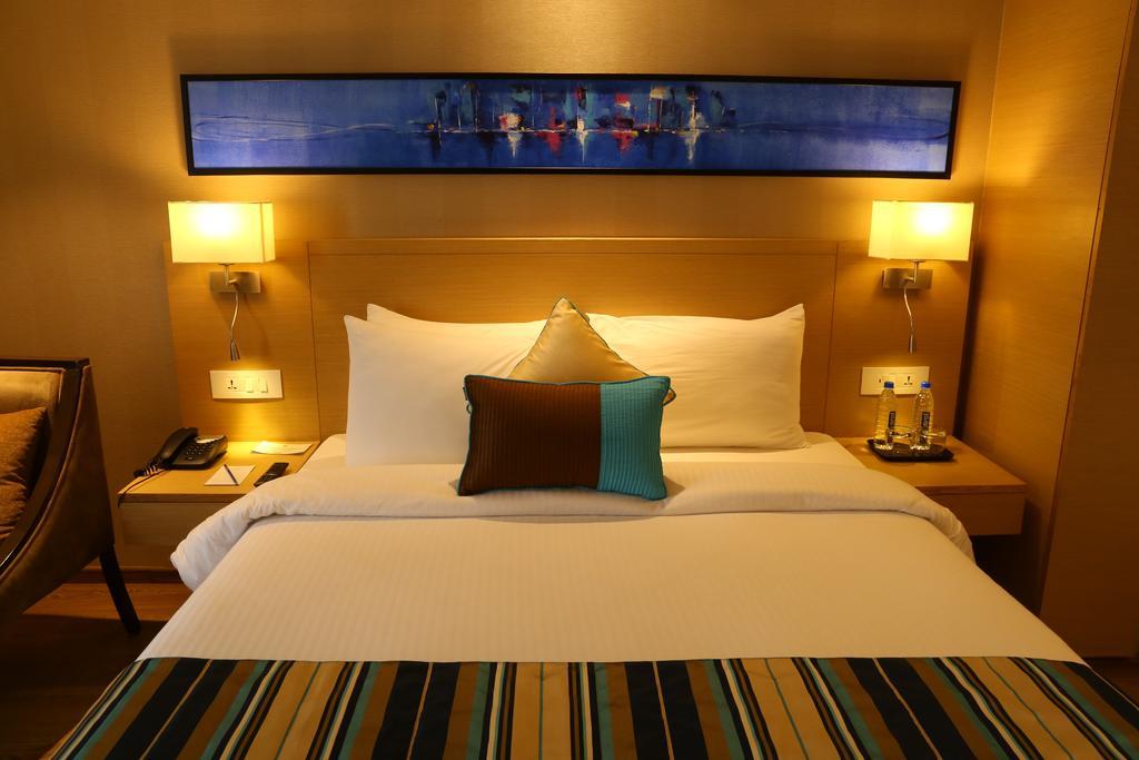 Sarovar Portico Rivera Ahmedabad Luaran gambar