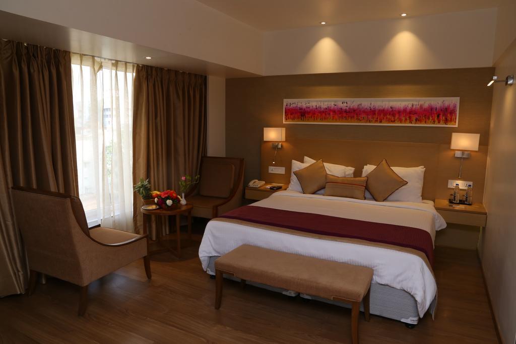 Sarovar Portico Rivera Ahmedabad Luaran gambar