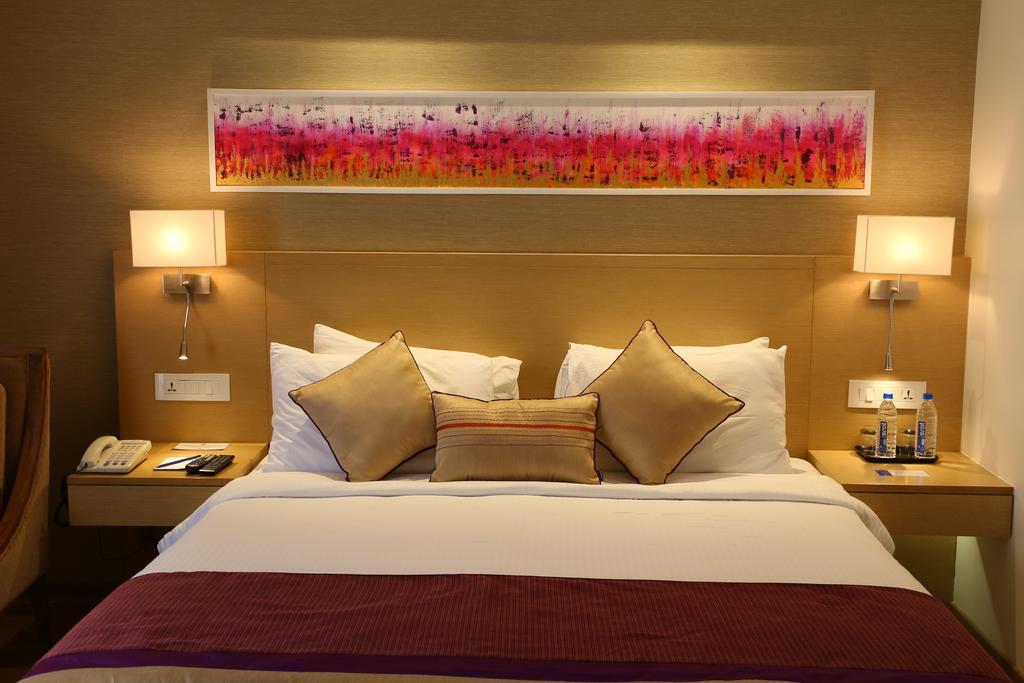 Sarovar Portico Rivera Ahmedabad Luaran gambar